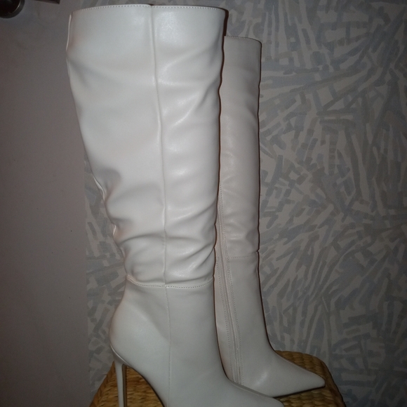 Women's, White, Boots with Heel - Picture 4 of 4